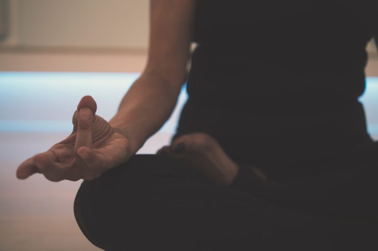 Photo Meditating person